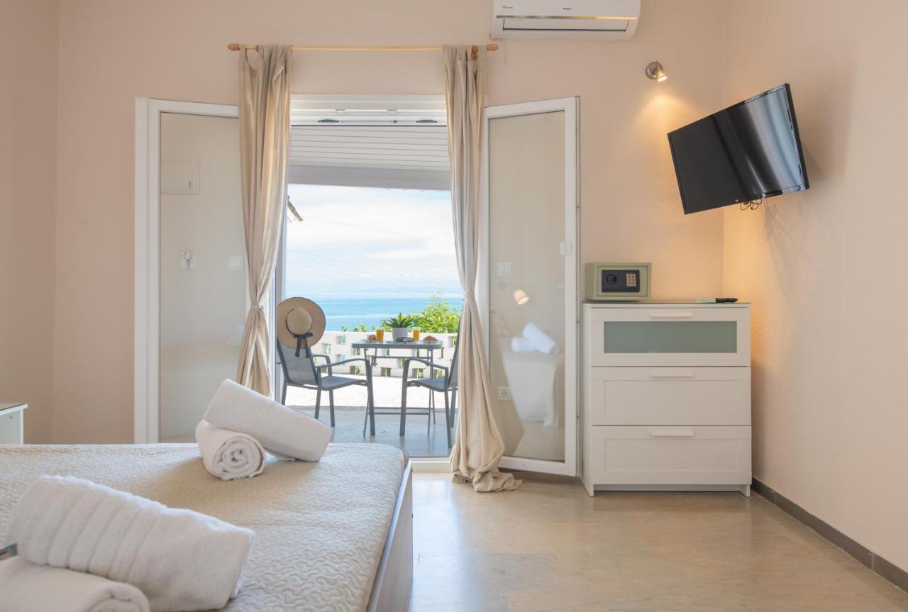מסונגי Eden Sea View Studios מראה חיצוני תמונה