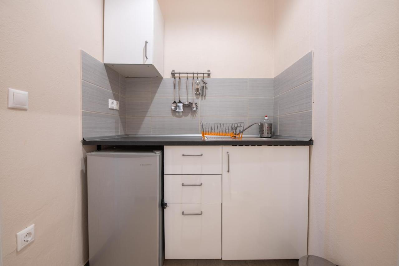 מסונגי Eden Sea View Studios מראה חיצוני תמונה